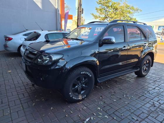 TOYOTA HILUX SW4 3.0 SRV 4X4 16V TURBO INTERCOOLER DIESEL 4P AUTOMÁTICO